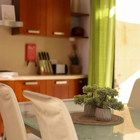 Seafront Duplex Penthouse With Terrace Overlooking Xlendi Bay Eksteriør bilde
