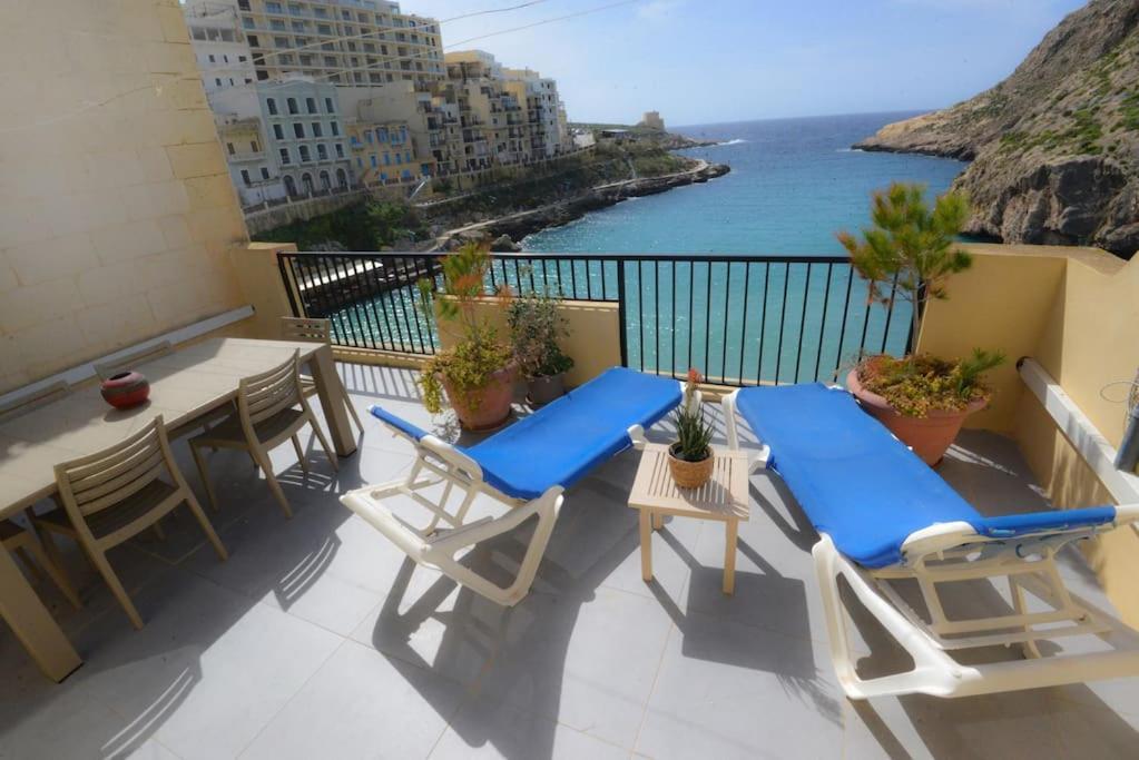 Seafront Duplex Penthouse With Terrace Overlooking Xlendi Bay Eksteriør bilde