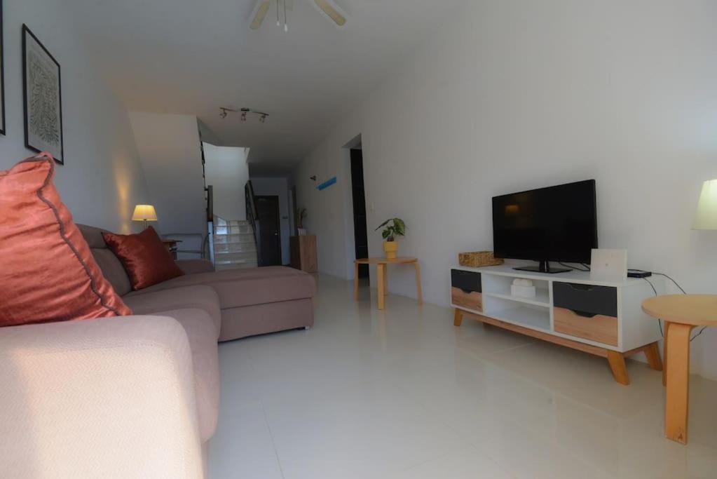 Seafront Duplex Penthouse With Terrace Overlooking Xlendi Bay Eksteriør bilde