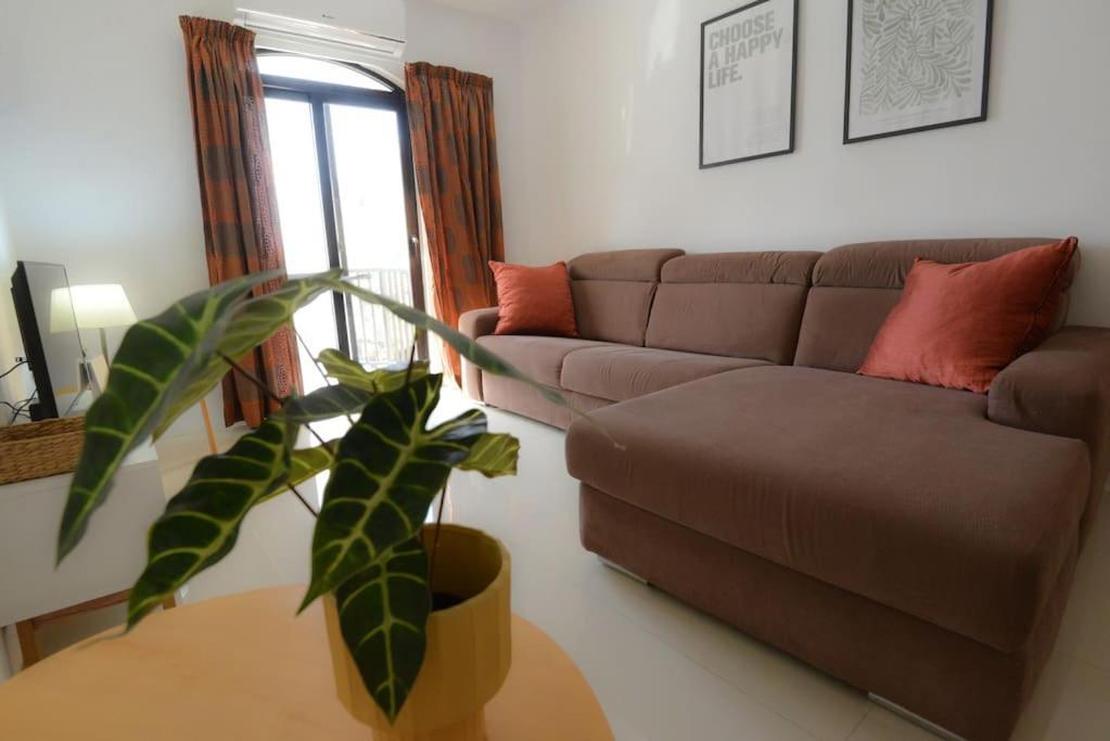 Seafront Duplex Penthouse With Terrace Overlooking Xlendi Bay Eksteriør bilde